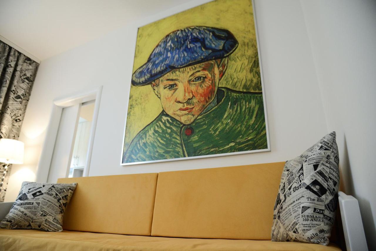 Crystal-Modern Apartment In The Center Of Нови Сад Екстериор снимка