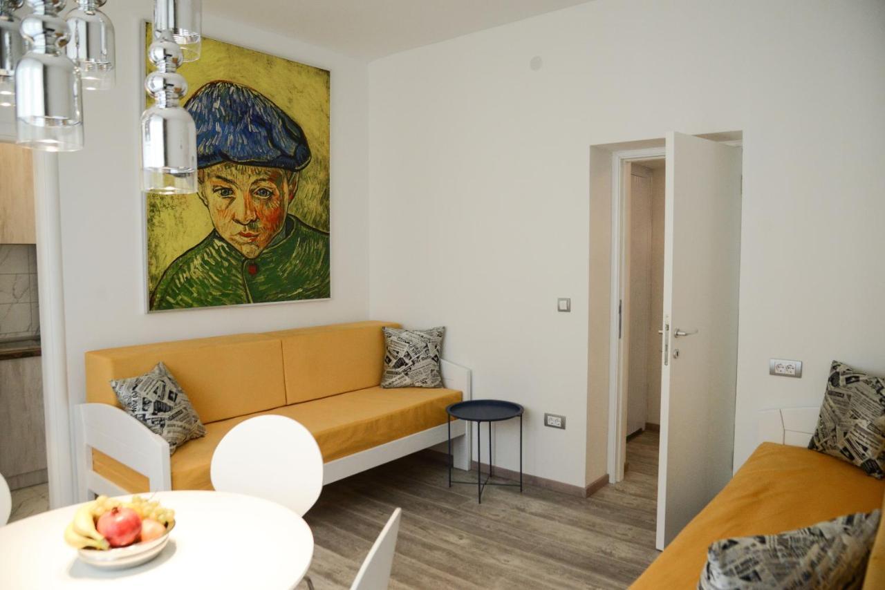 Crystal-Modern Apartment In The Center Of Нови Сад Екстериор снимка