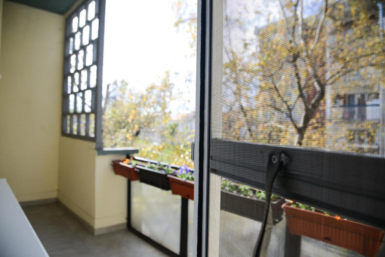 Crystal-Modern Apartment In The Center Of Нови Сад Екстериор снимка